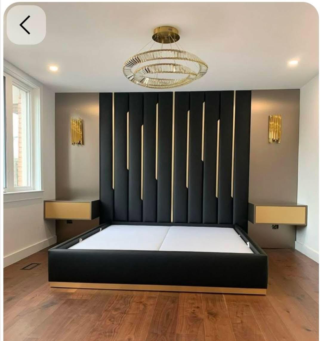 Bed with hydraulic storage